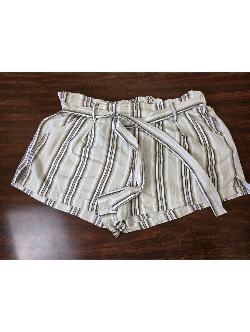 Harmony & Havoc Shorts Size 11 Beige Striped Tie Waist High Rise Coastal Cowgirl
